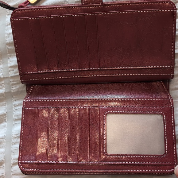 New Genuine Leather Wallet with RFID Blocking Large Capacity Wristlet - Picture 4 of 13